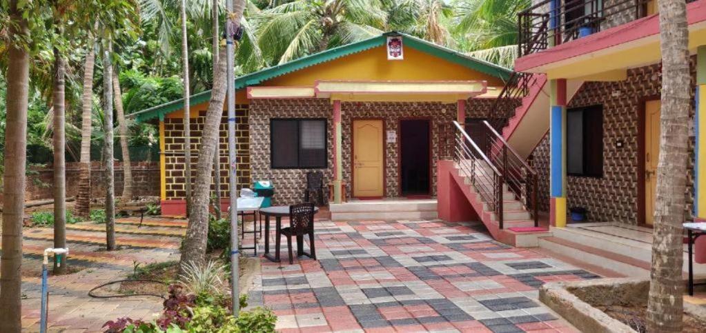 Villa Fatima Beach Resort Baga Extérieur photo