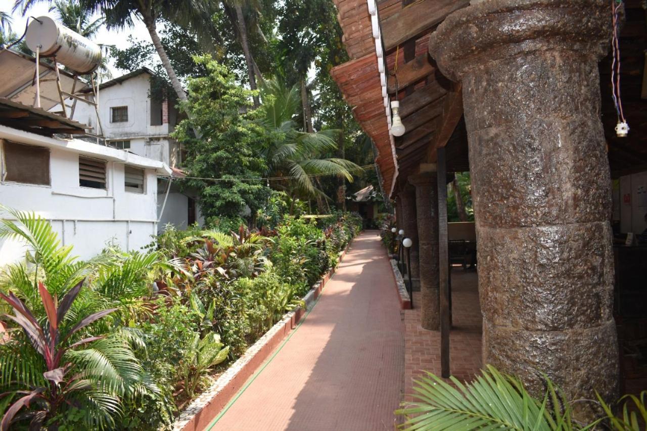 Villa Fatima Beach Resort Baga Extérieur photo